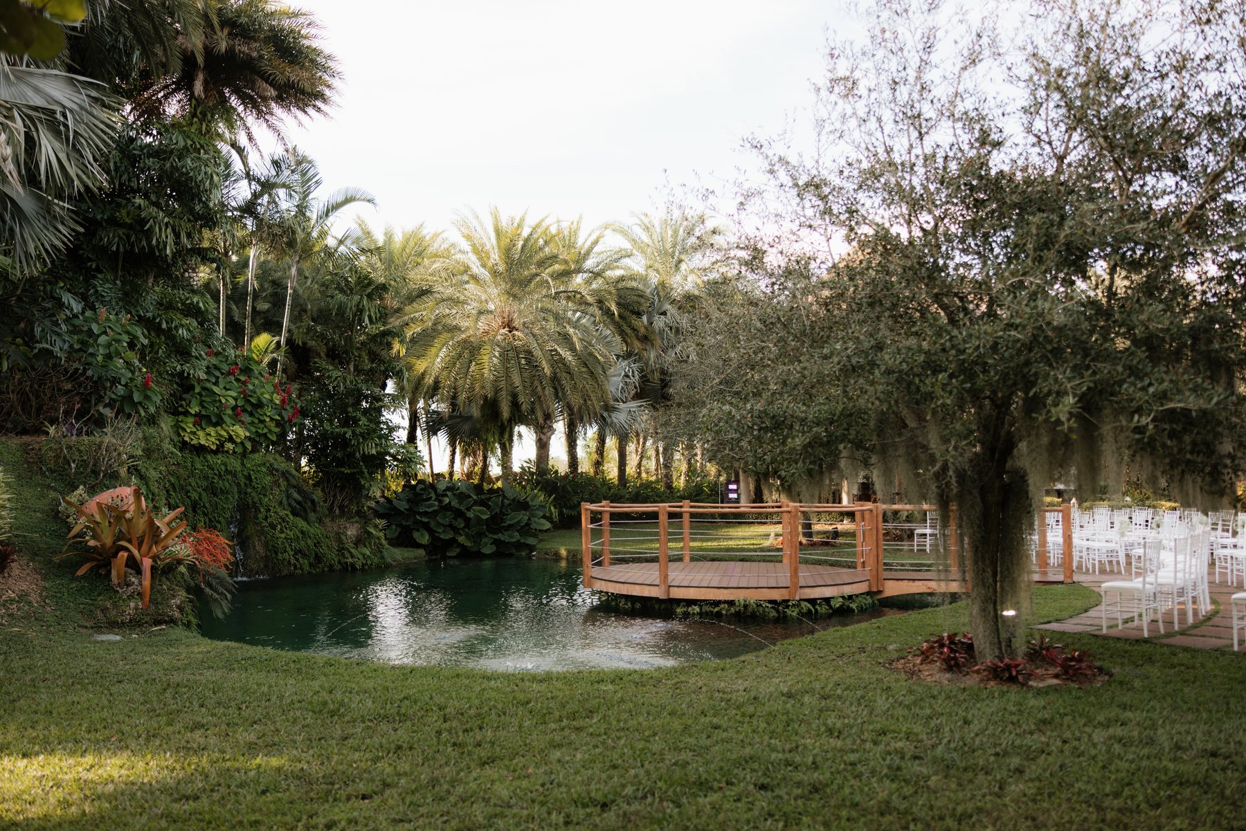 Garden and water views for intimate wedding photos in Miami
